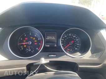 2021 Volkswagen Tiguan SE - miniatura 12