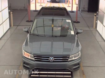 2021 Volkswagen Tiguan SE - miniatura 2