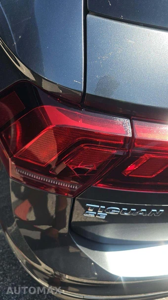 2021 Volkswagen Tiguan SE - miniatura 24