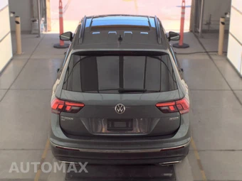2021 Volkswagen Tiguan SE - miniatura 5