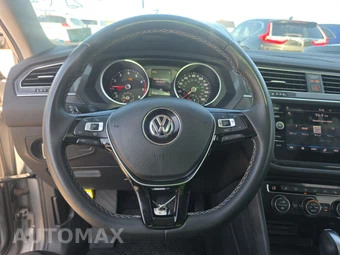 2021 Volkswagen Tiguan SE – miniatura 10