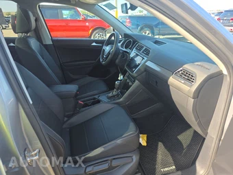 2021 Volkswagen Tiguan SE – miniatura 8