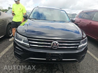 2021 Volkswagen Tiguan SE - miniatura 2