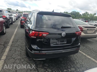 2021 Volkswagen Tiguan SE - miniatura 5