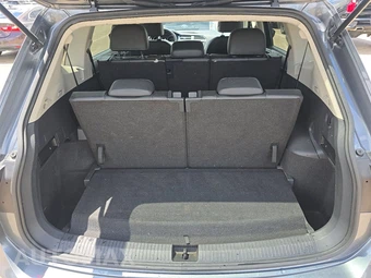 2021 Volkswagen Tiguan SE – miniatura 24