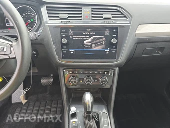 2021 Volkswagen Tiguan SE – miniatura 11