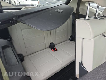 2021 Volkswagen Tiguan SE – miniatura 14