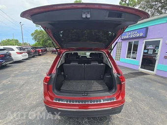 2021 Volkswagen Tiguan SE – miniatura 12