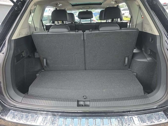 2021 Volkswagen Tiguan SE – miniatura 14