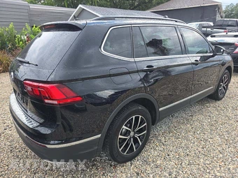 2021 Volkswagen Tiguan SE – miniatura 3