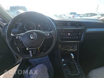2021 Volkswagen Tiguan SE - miniatura 11