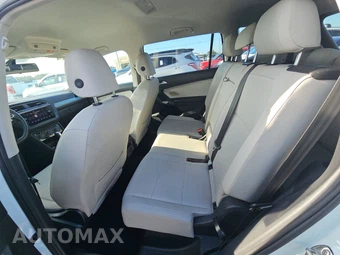 2021 Volkswagen Tiguan SE - miniatura 13