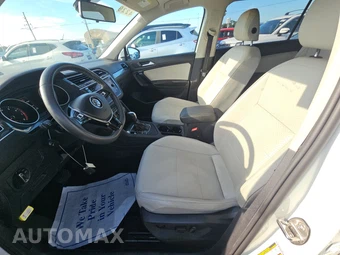 2021 Volkswagen Tiguan SE - miniatura 7