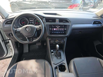 2021 Volkswagen Tiguan SE - miniatura 10
