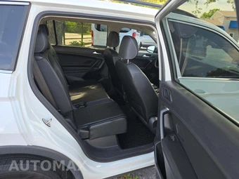 2021 Volkswagen Tiguan SE - miniatura 17