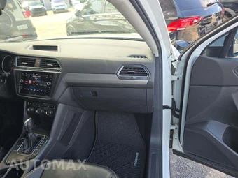 2021 Volkswagen Tiguan SE - miniatura 20