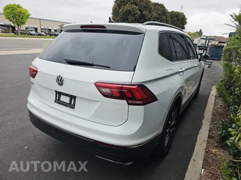 2021 Volkswagen Tiguan SE - miniatura 4