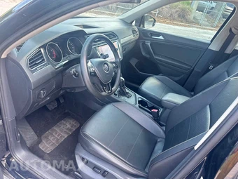 2021 Volkswagen Tiguan SE - miniatura 13