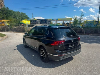 2021 Volkswagen Tiguan SE - miniatura 3