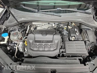 2021 Volkswagen Tiguan SE - miniatura 12