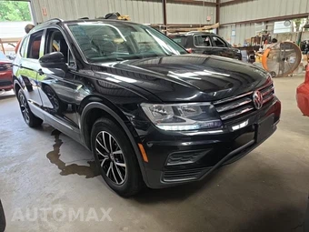 2021 Volkswagen Tiguan SE - miniatura 3
