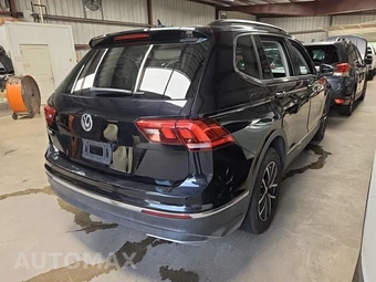 2021 Volkswagen Tiguan SE - miniatura 4