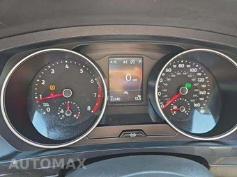 2021 Volkswagen Tiguan SE - miniatura 10