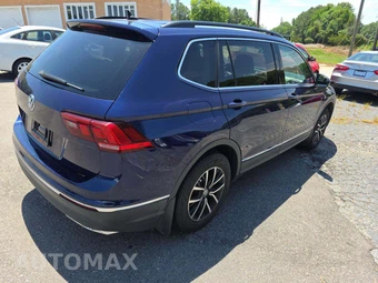 2021 Volkswagen Tiguan SE - miniatura 3