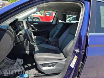 2021 Volkswagen Tiguan SE - miniatura 6