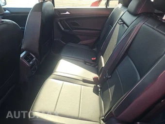 2021 Volkswagen Tiguan SE - miniatura 13