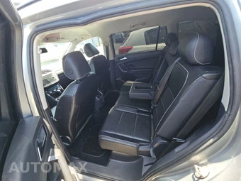 2021 Volkswagen Tiguan SE - miniatura 13
