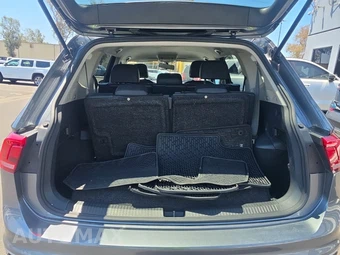 2021 Volkswagen Tiguan SE - miniatura 16