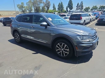 2021 Volkswagen Tiguan SE - miniatura 3
