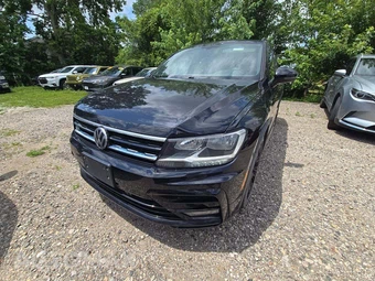 2021 Volkswagen Tiguan SE R-Line Black