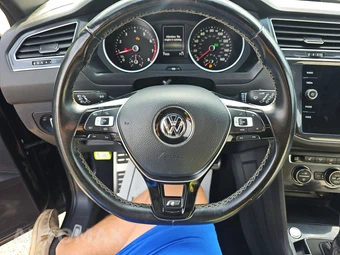 2021 Volkswagen Tiguan SE R-Line Black - miniatura 10