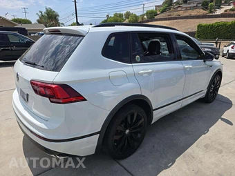 2021 Volkswagen Tiguan SE R-Line Black - miniatura 3