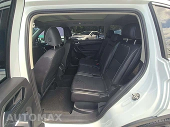 2021 Volkswagen Tiguan SEL – miniatura 10
