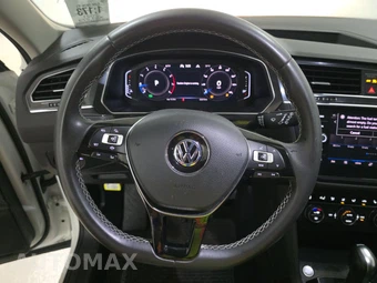 2021 Volkswagen Tiguan SEL – miniatura 10