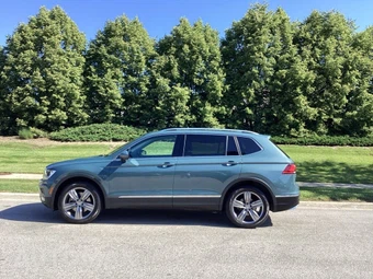 2021 Volkswagen Tiguan SEL - miniatura 3