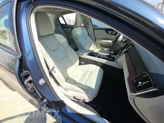 2021 Volvo S60 T5 Momentum – miniatura 8