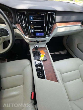 2021 Volvo S60 T5 Momentum - miniatura 10