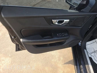 2021 Volvo S60 T6 Inscription - miniatura 9