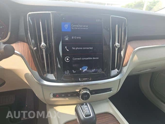 2021 Volvo S60 T6 Momentum - miniatura 10