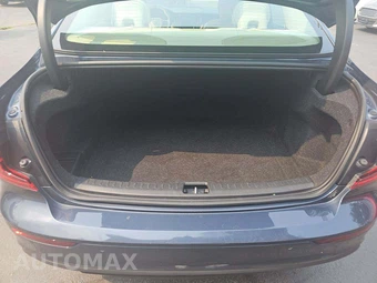 2021 Volvo S60 T6 Momentum - miniatura 14