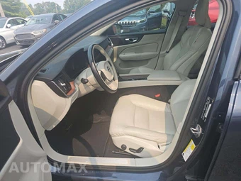 2021 Volvo S60 T6 Momentum - miniatura 6