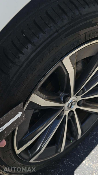 2021 Volvo S60 T6 Momentum - miniatura 25