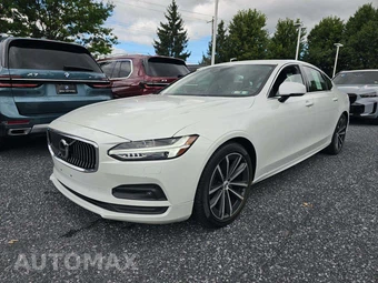2021 Volvo S90 T6 Momentum