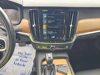 2021 Volvo S90 T6 Momentum - miniatura 10