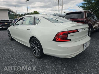 2021 Volvo S90 T6 Momentum - miniatura 2