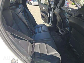 2021 Volvo V60 Cross Country T5 – miniatura 17